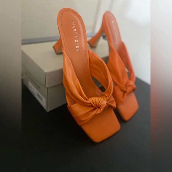 🧡NEVER WORN Marc Fisher Sandals | Size 9.5 | 2.84 Inches - Picture 7 of 10
